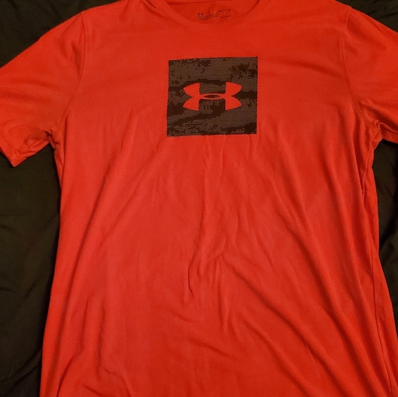 Men's Small Red Under Armour T-shirt - Picture 1 of 6